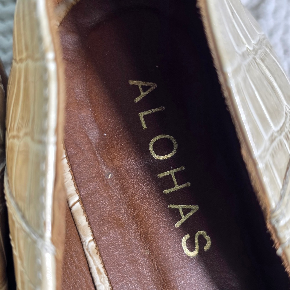 ALOHAS Loafers Beige Ivory Croc Embossed Studded Shoes Women 38 7-7.5 - Picture 4 of 7